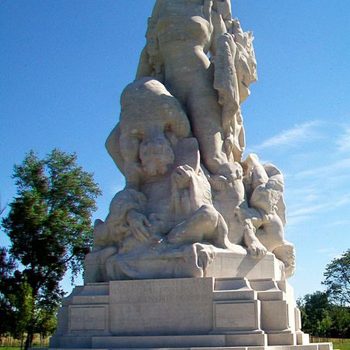 Photo de Monument de la Liberté éplorée à Meaux