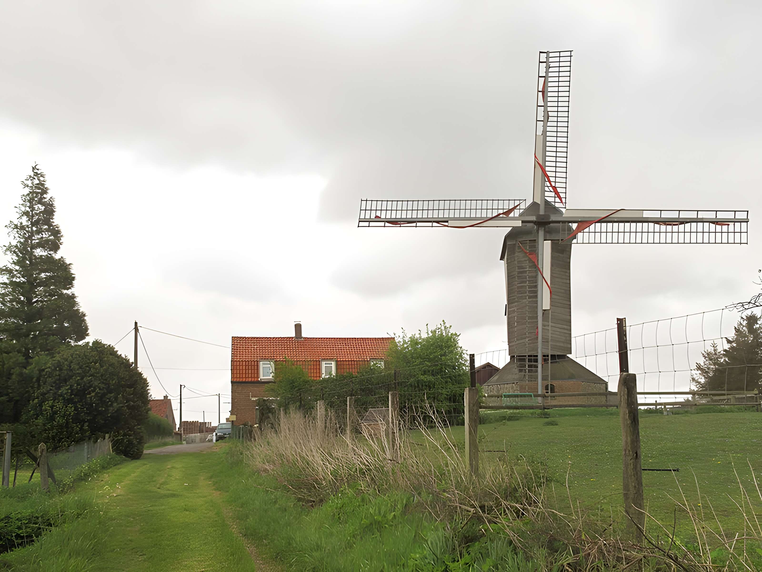 Moulin à vent de l'Hofland à Houtkerque