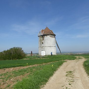 Moulin à vent de Nortbécourt à Mentque-Nortbécourt