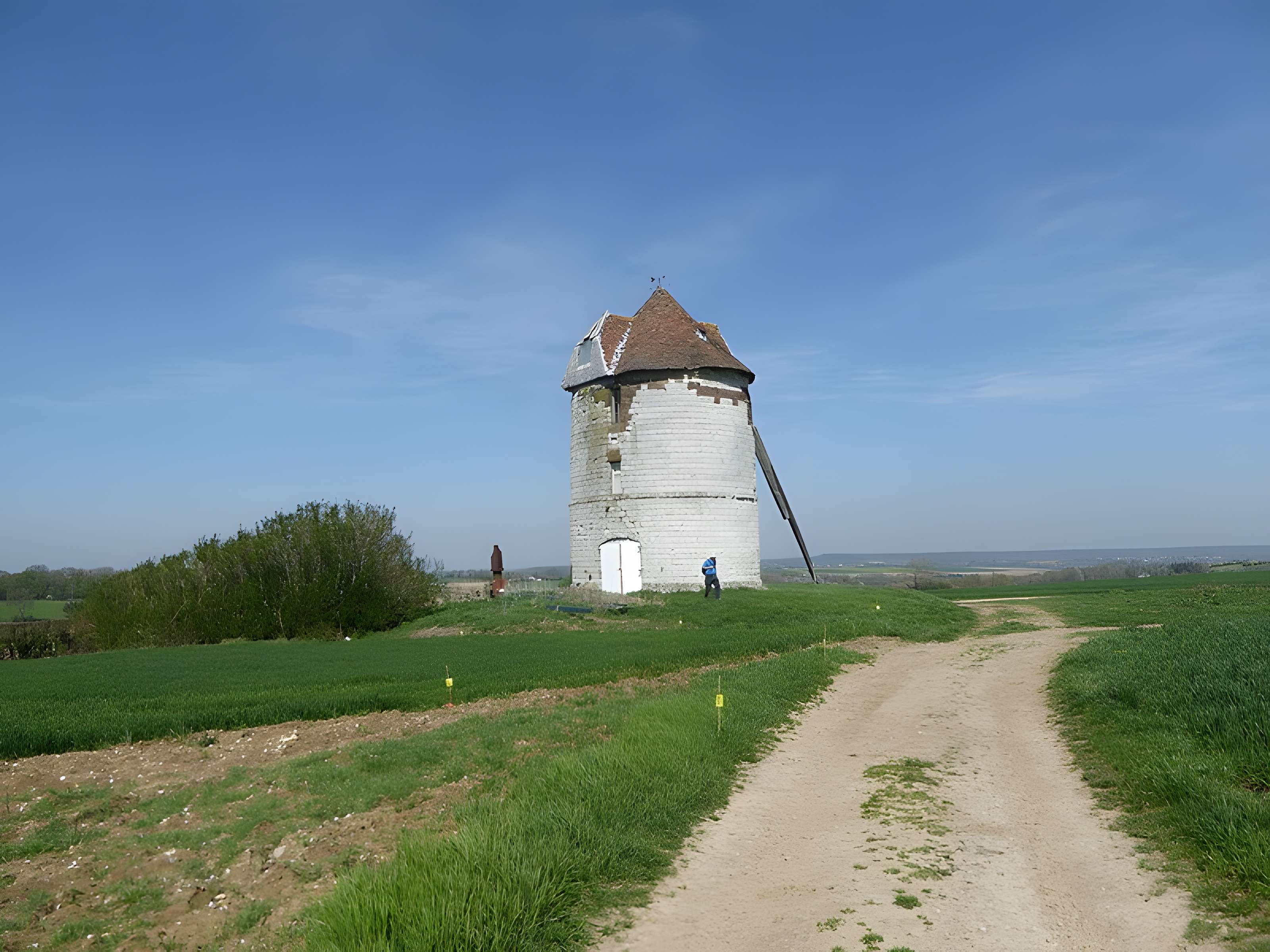 Moulin à vent de Nortbécourt à Mentque-Nortbécourt