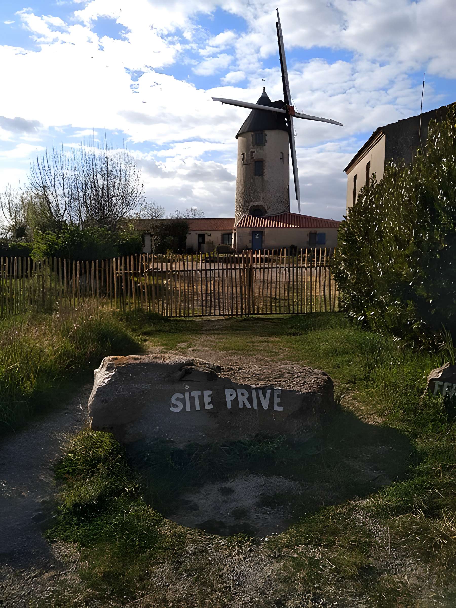 Moulin à vent de Rairé à Sallertaine