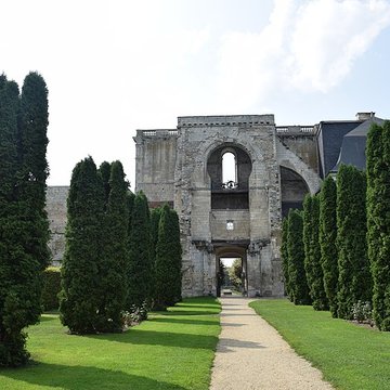 Abbaye dOurscamp