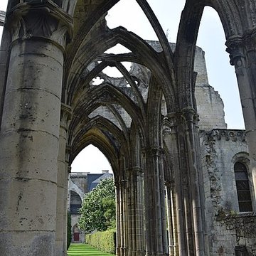 Abbaye dOurscamp