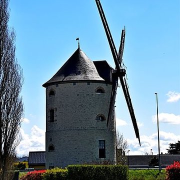 Moulin à vent des Muets à Artenay