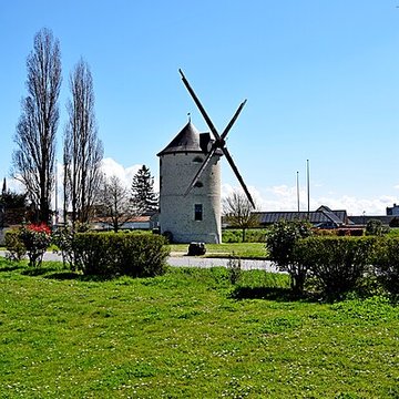 Moulin à vent des Muets à Artenay