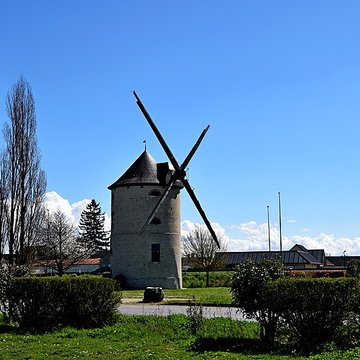 Moulin à vent des Muets à Artenay