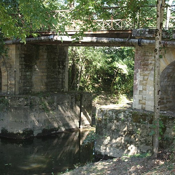 Photo de Moulin du Barrage à Porchères