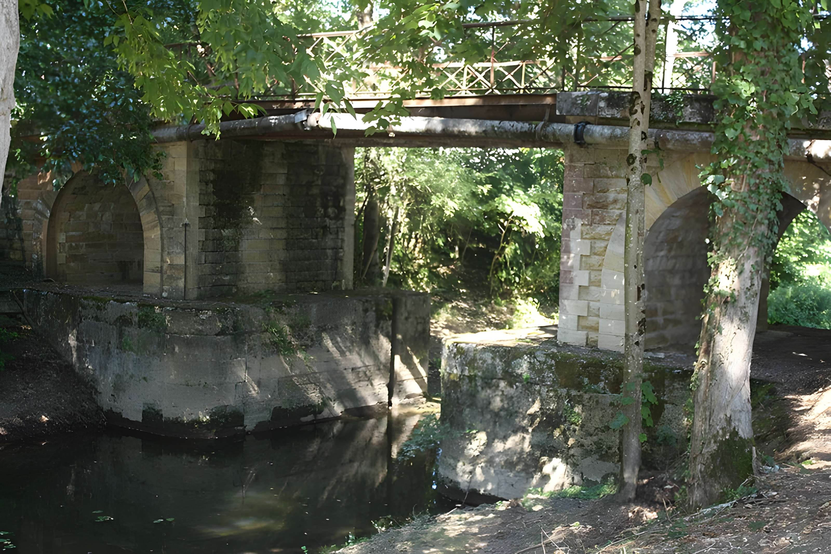 Moulin du Barrage à Porchères
