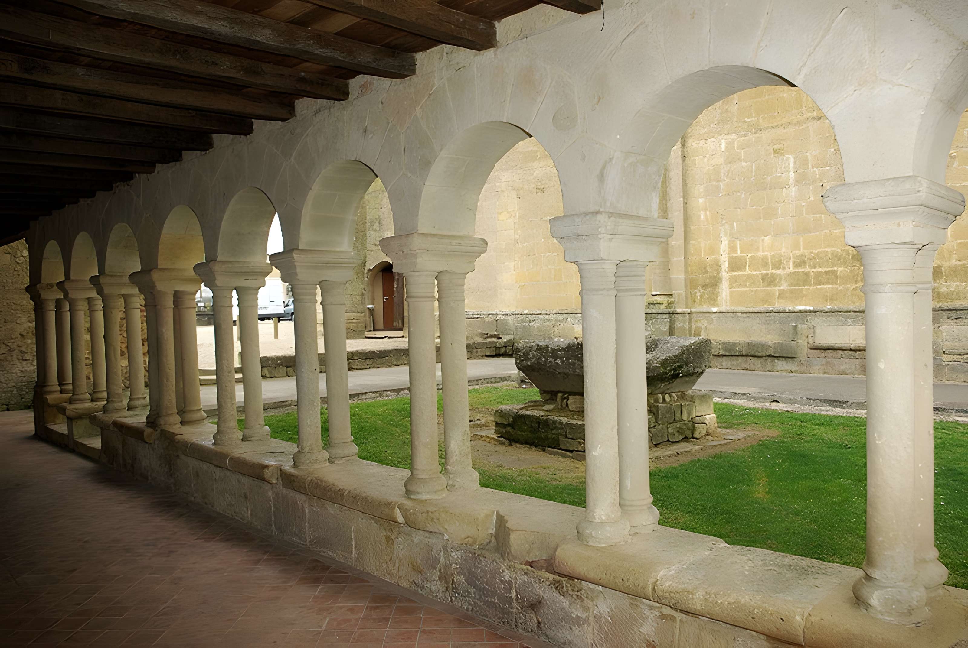 Prieuré de Saint-Macaire