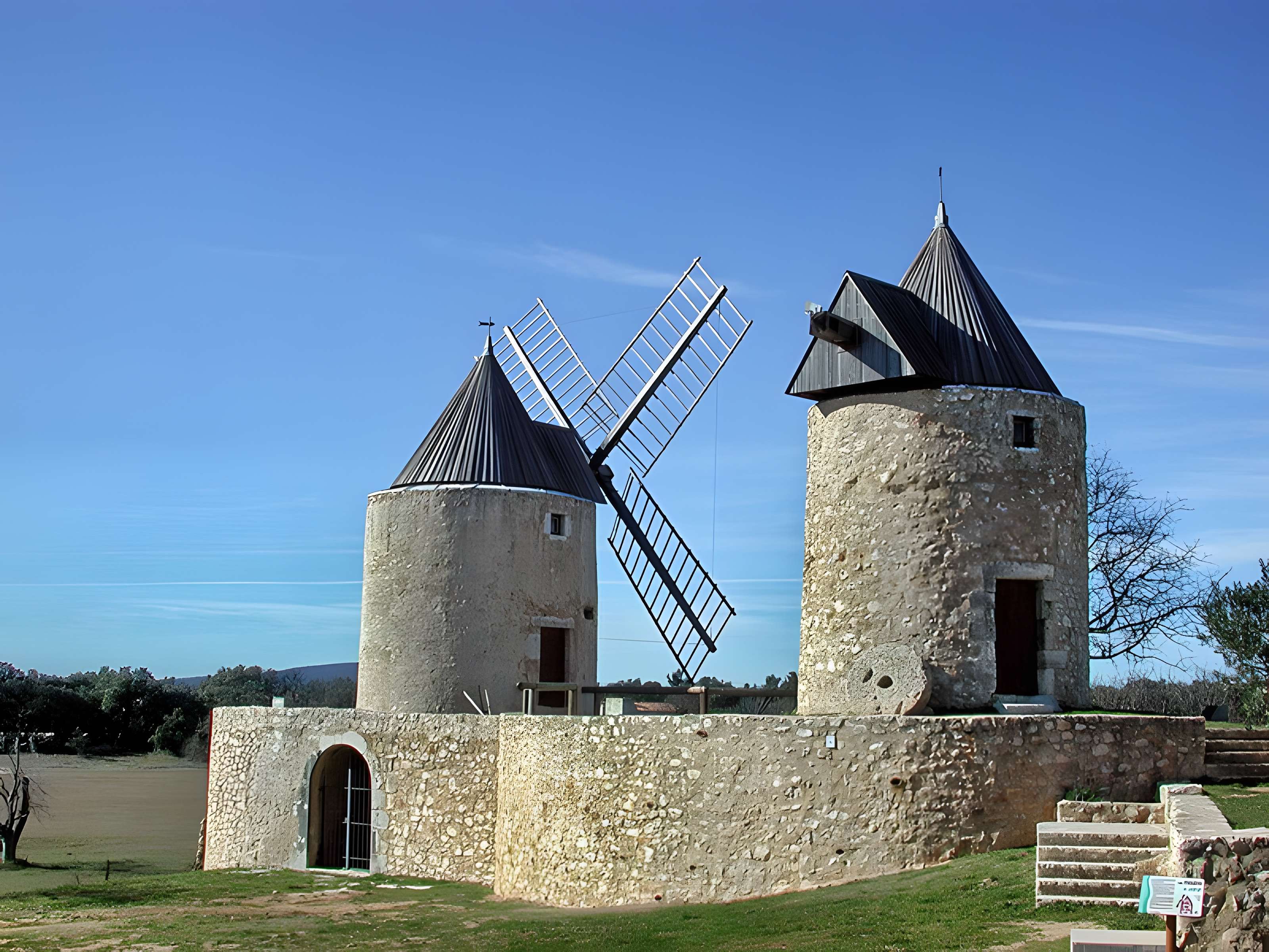 Moulins à vent de Régusse