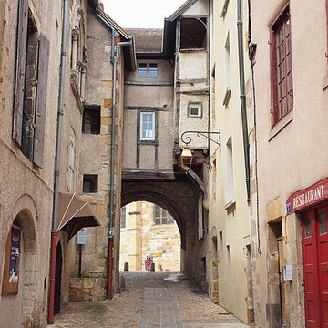 Passage du Doyenné de Montluçon