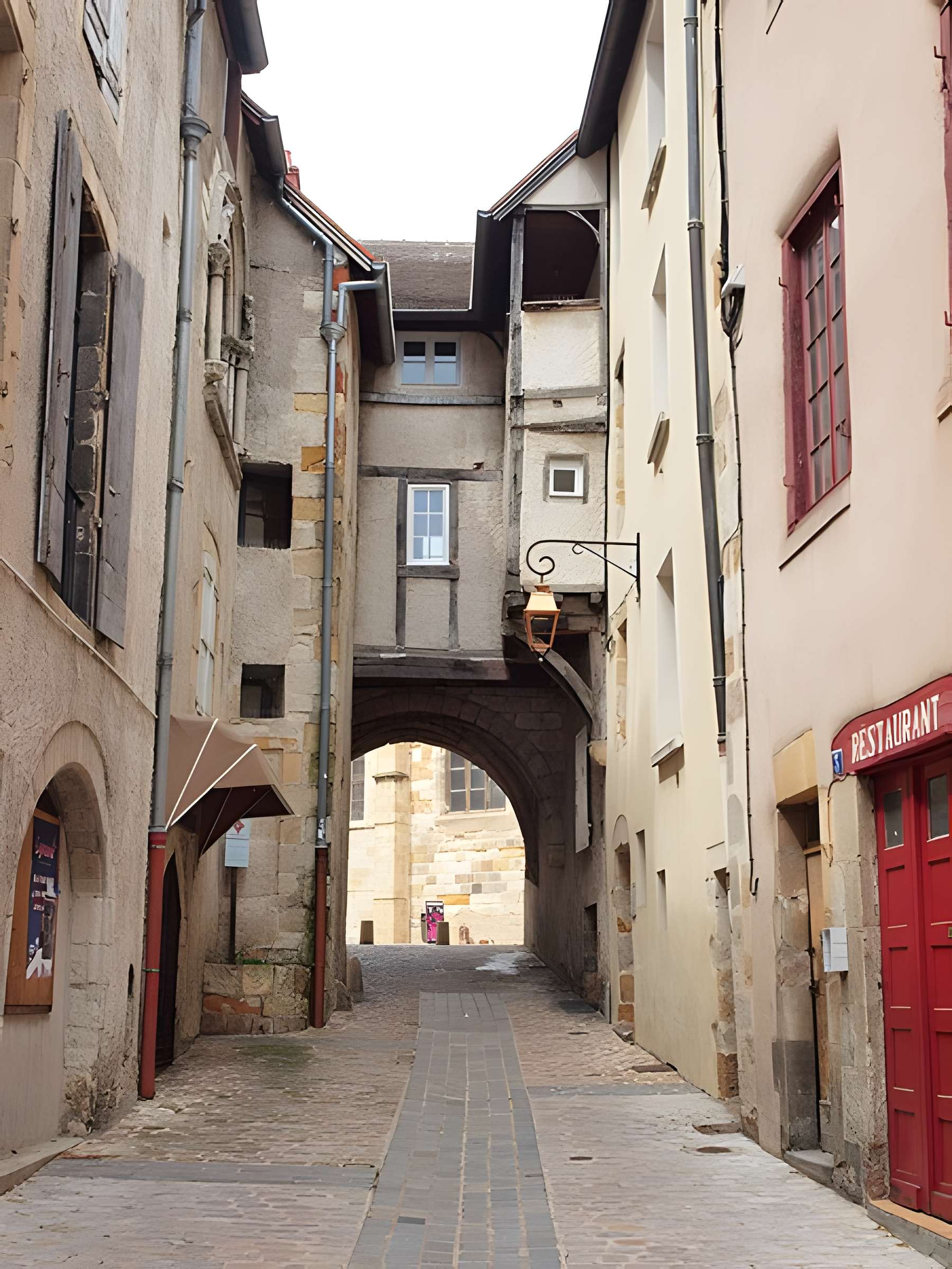 Passage du Doyenné de Montluçon