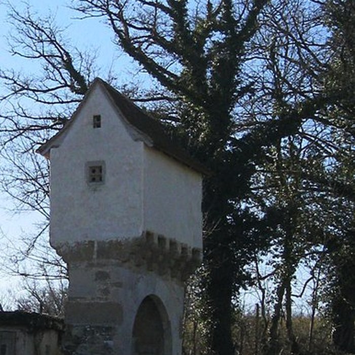 Photo de Pigeonnier porche à Lavergne