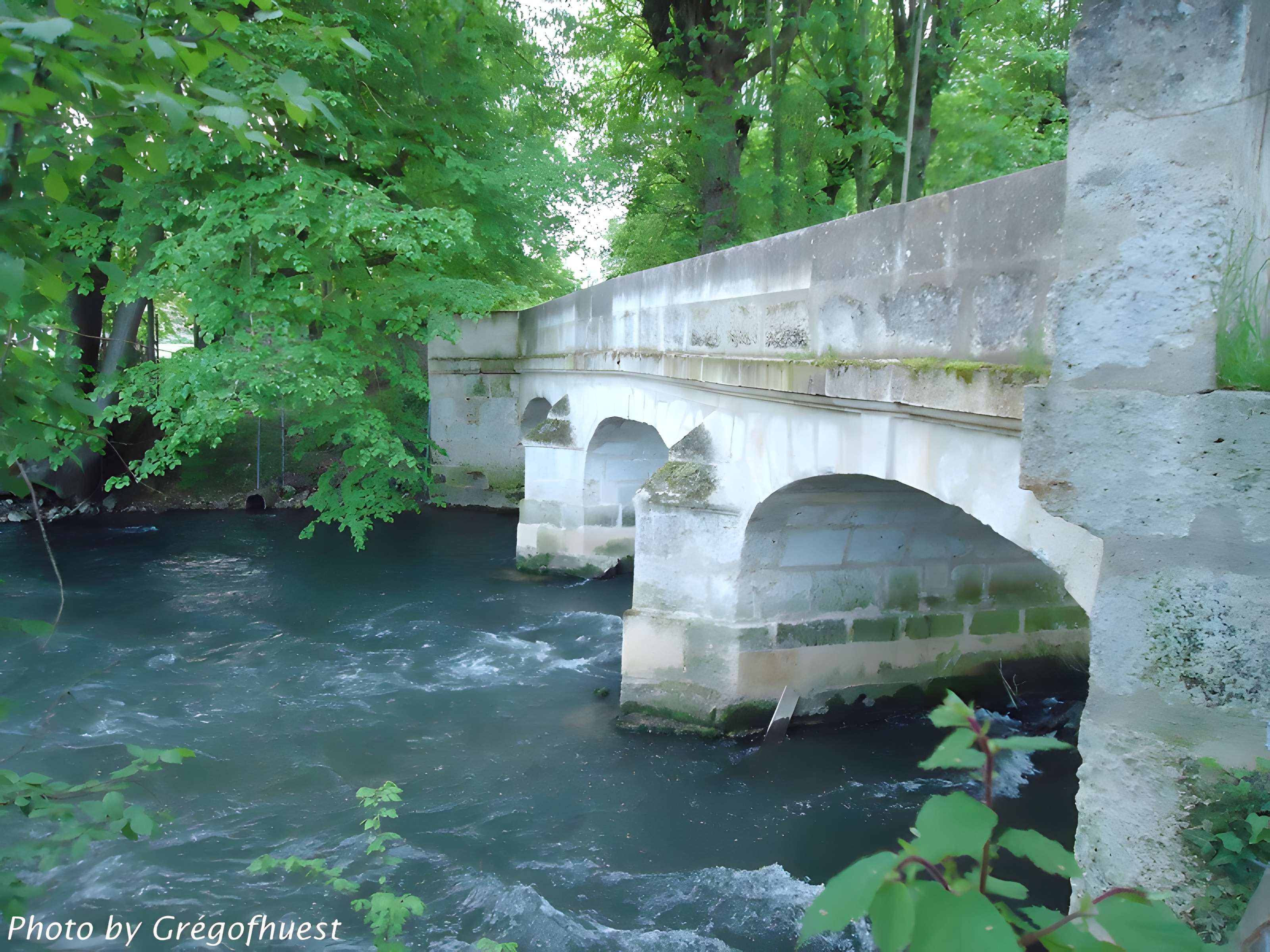 Pont d'Aveny à Dampsmesnil 