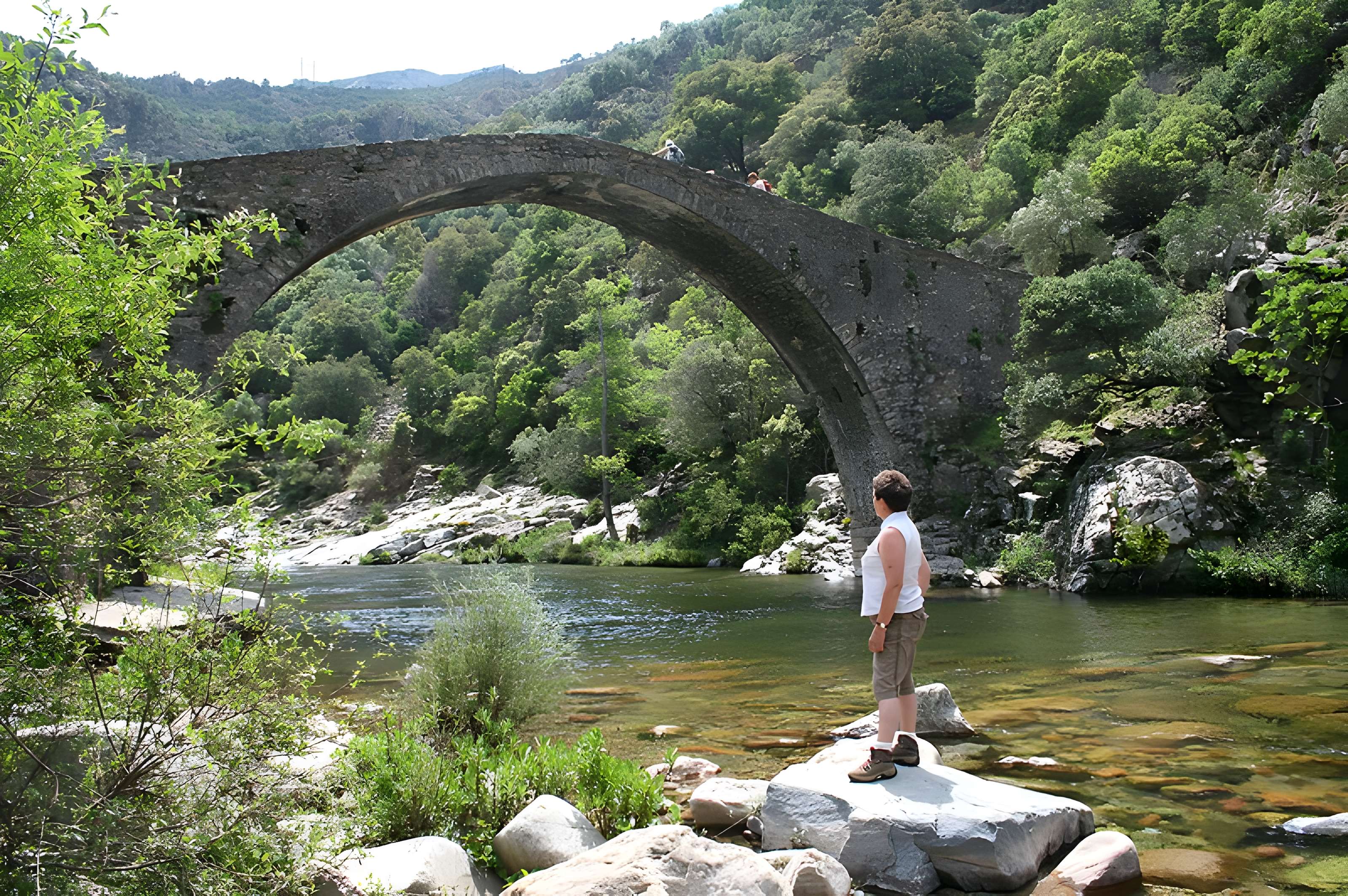 Pont de Pianella à Ota