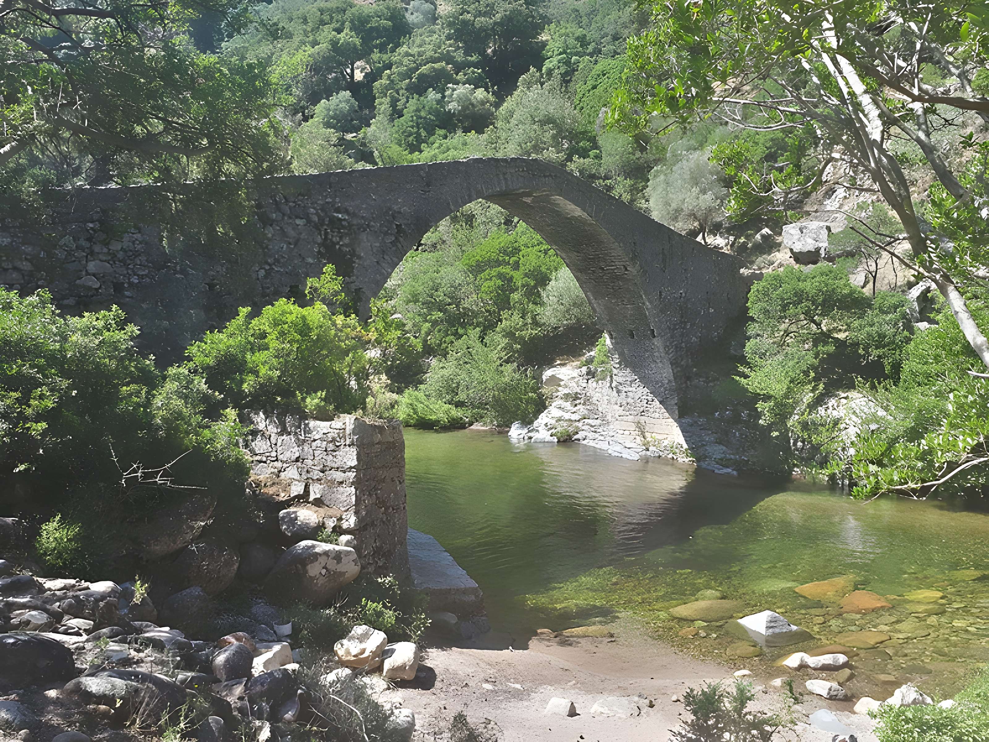 Pont de Pianella à Ota