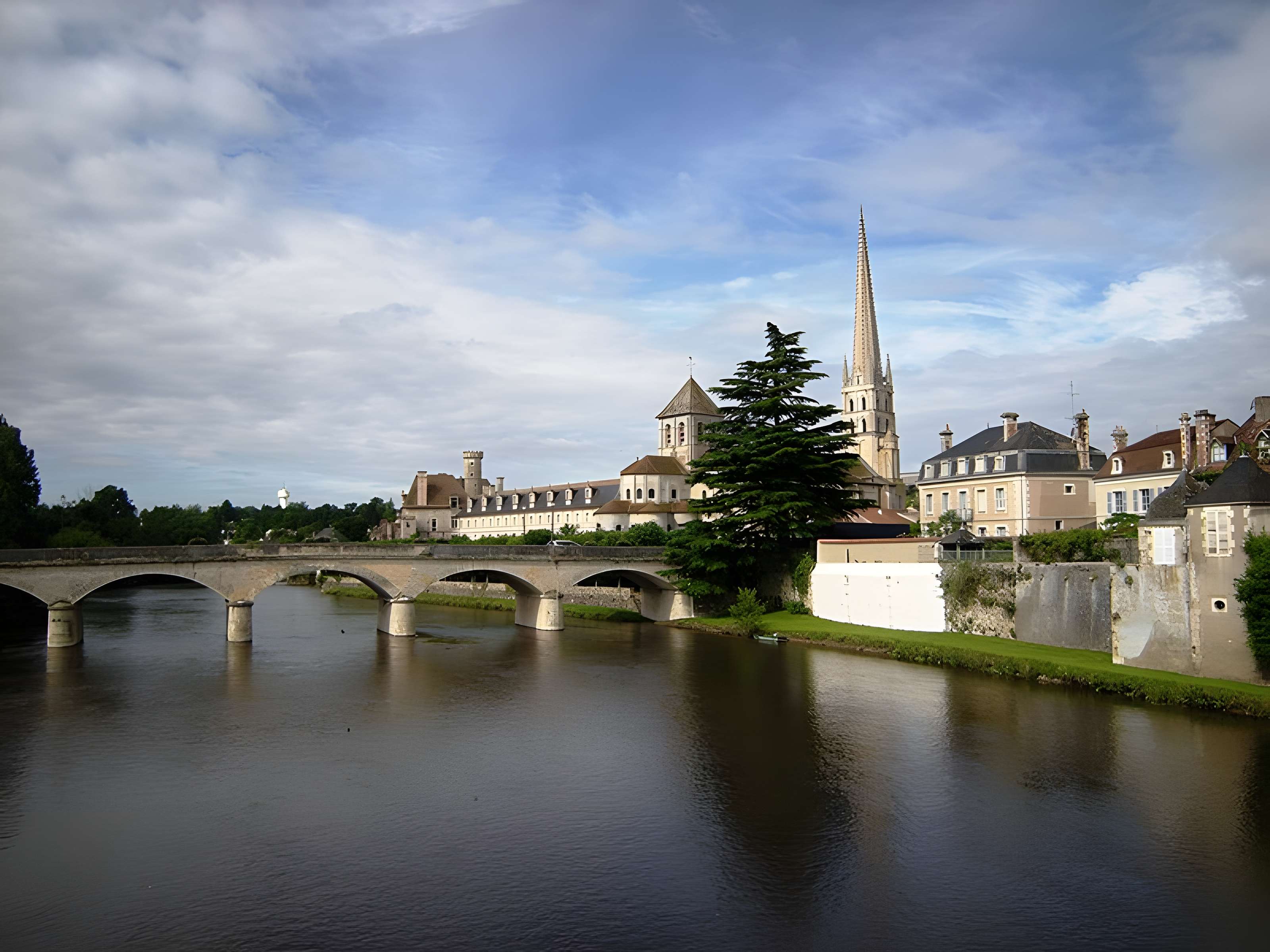 Pont de Saint-Savin