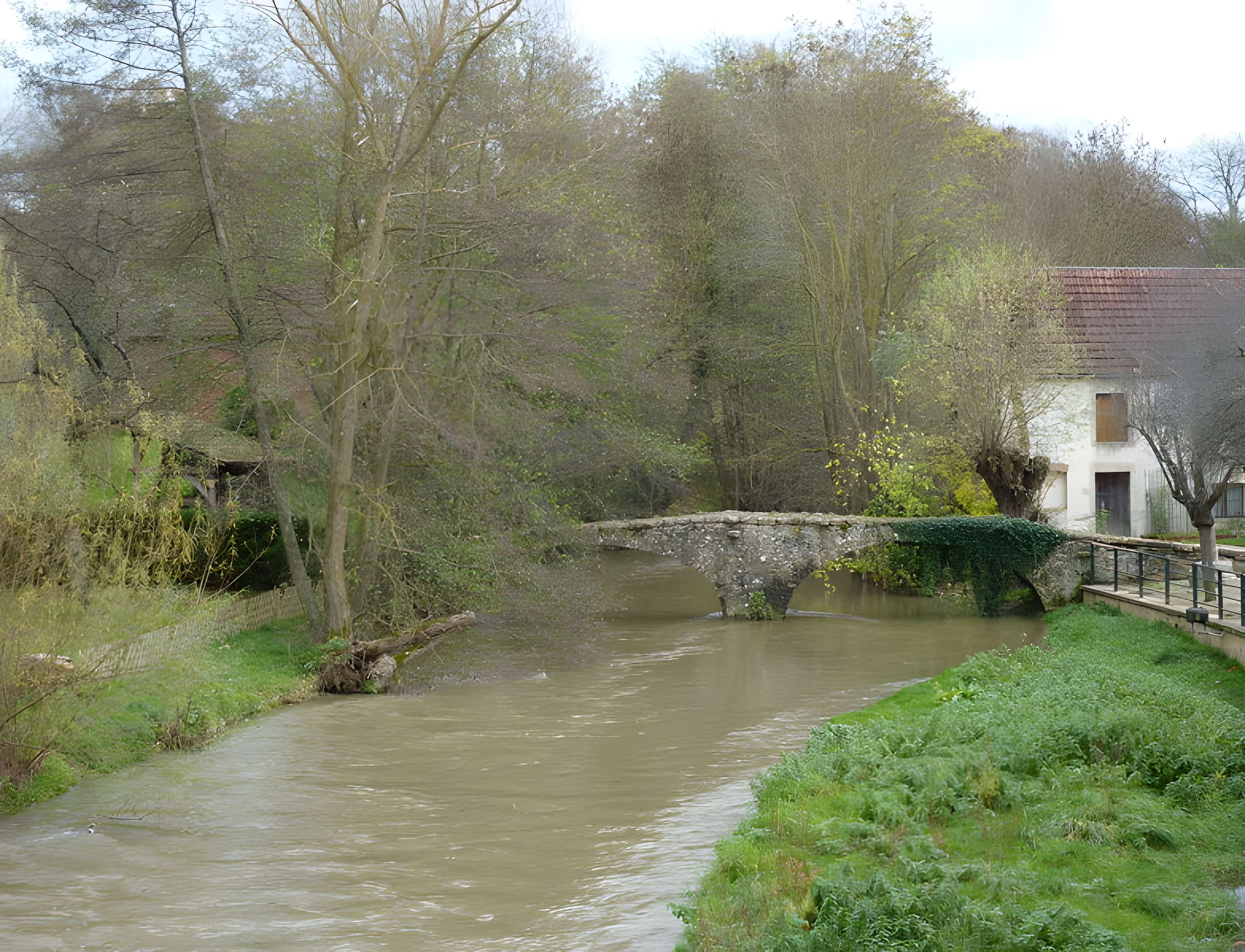 Pont des Romains de Venarey-Les Laumes