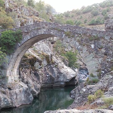 Pont génois dAscu à Asco
