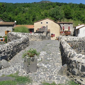 Pont médiéval de Saurier