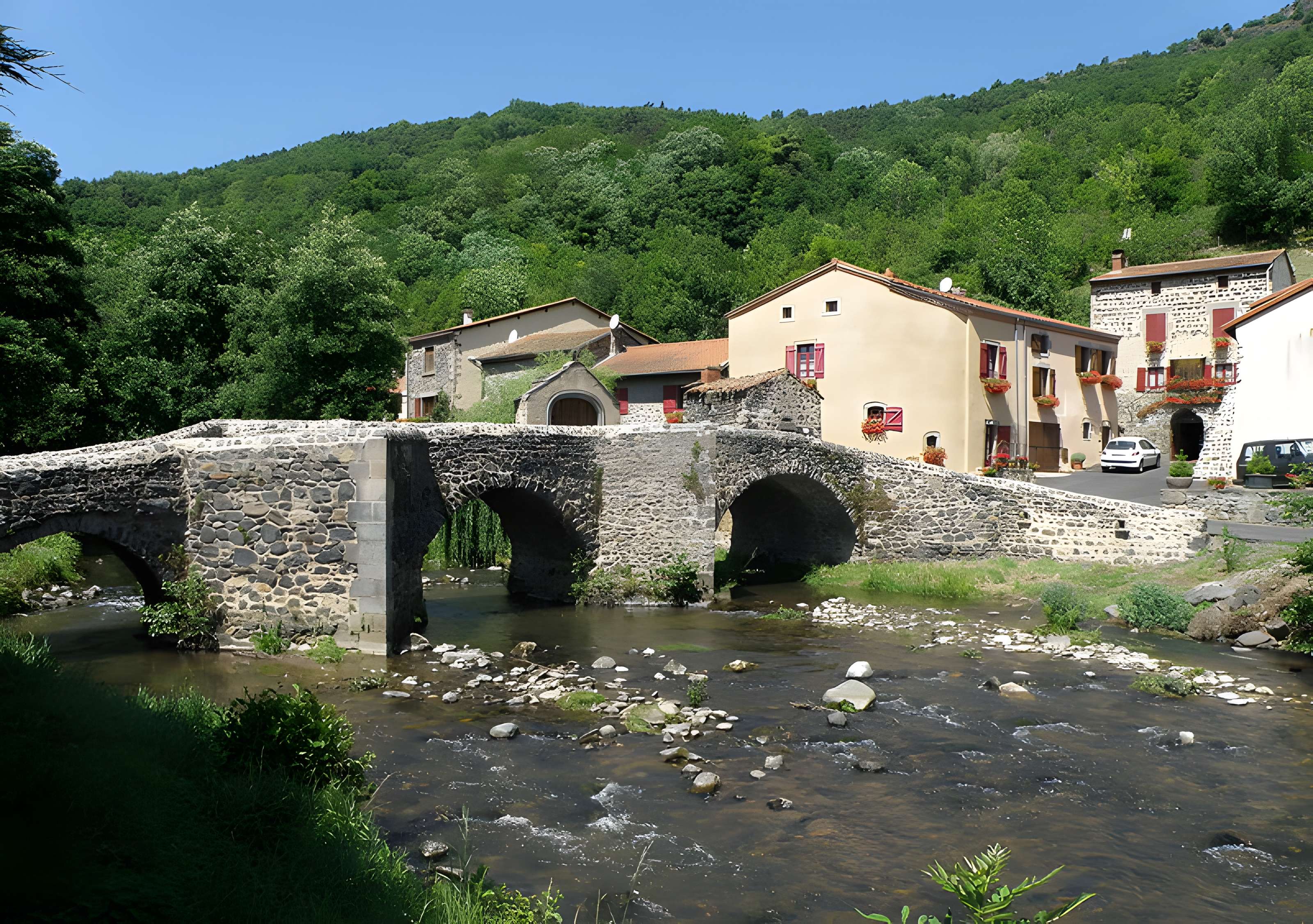 Pont médiéval de Saurier