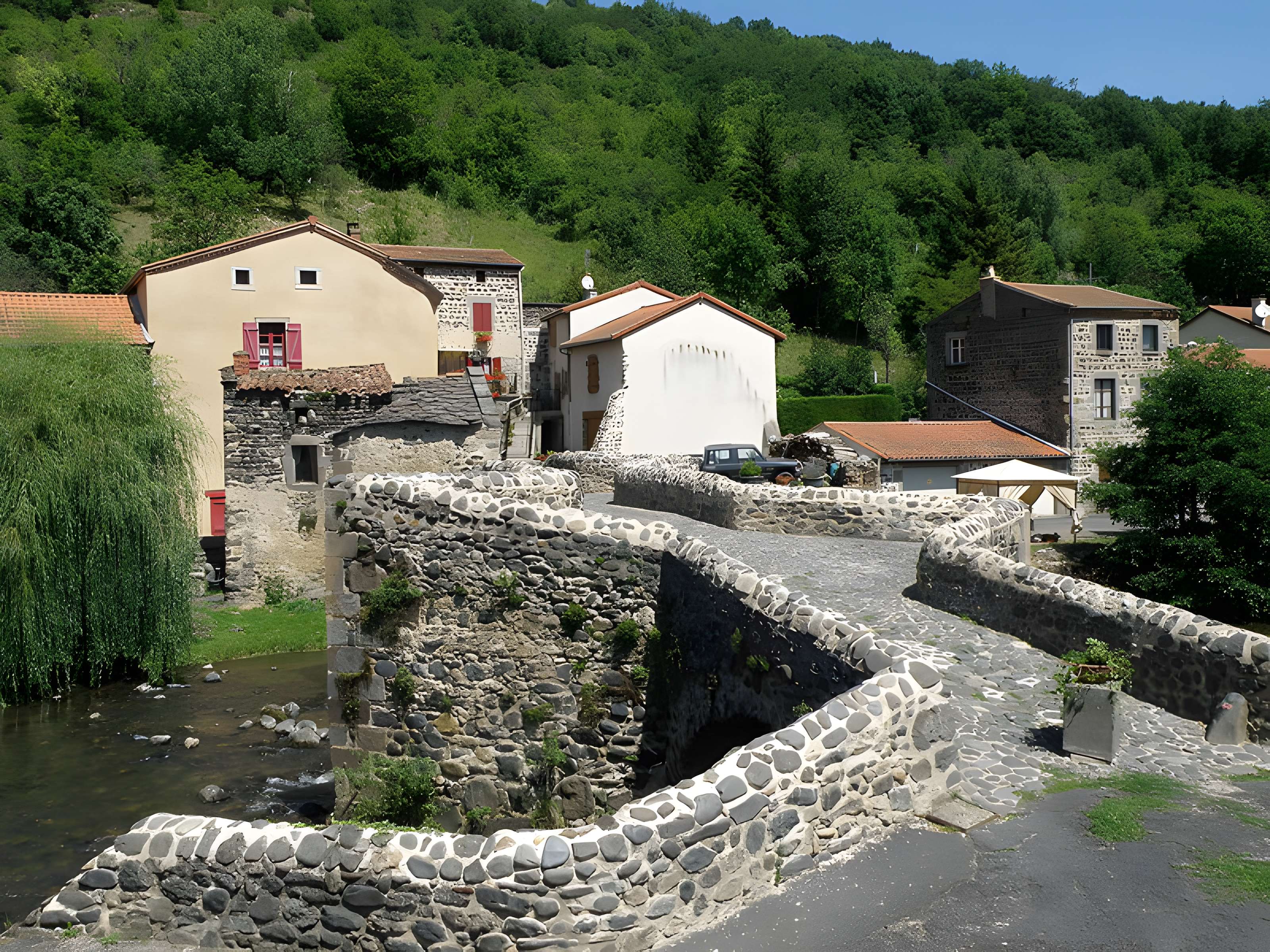 Pont médiéval de Saurier