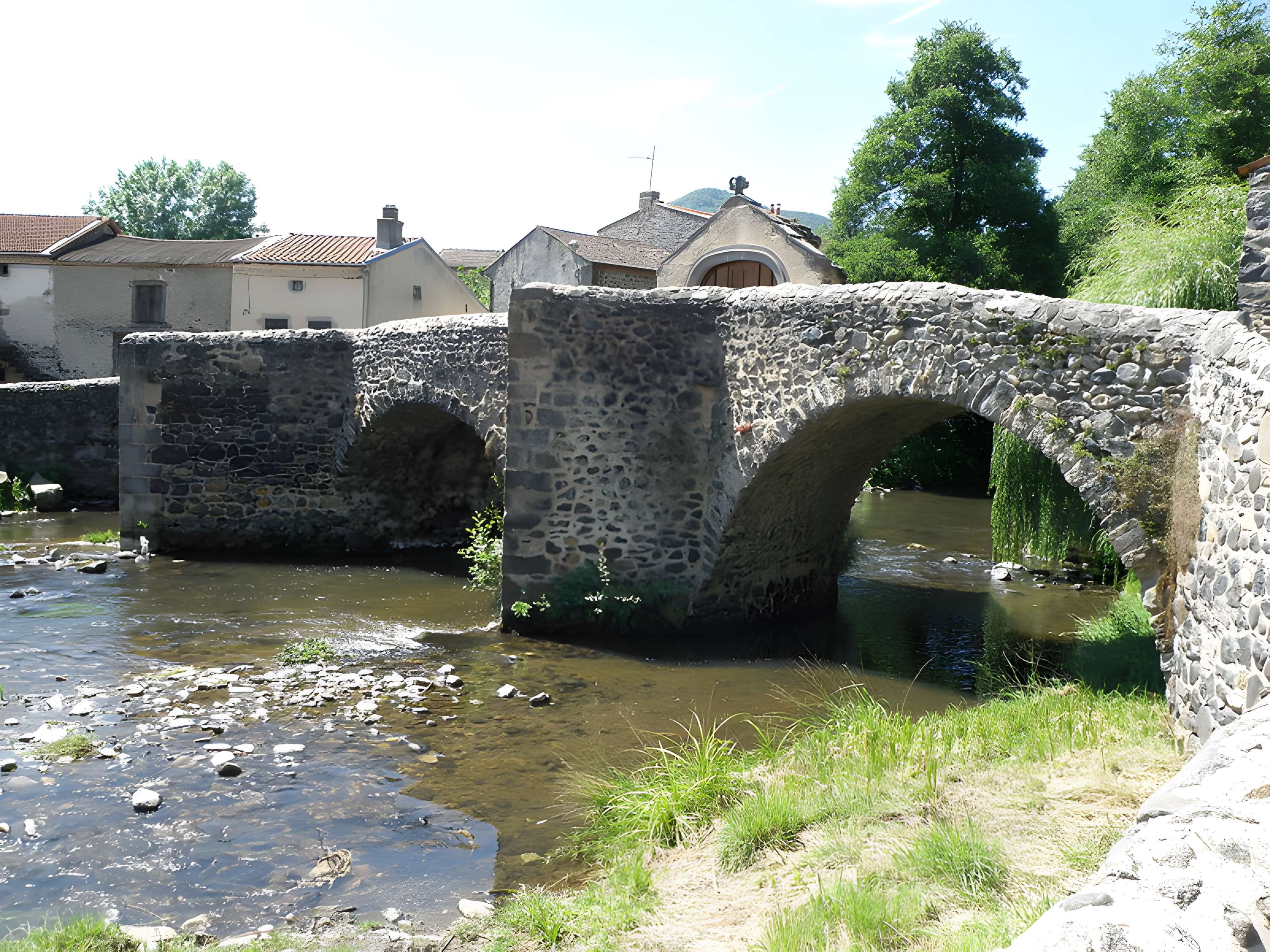 Pont médiéval de Saurier