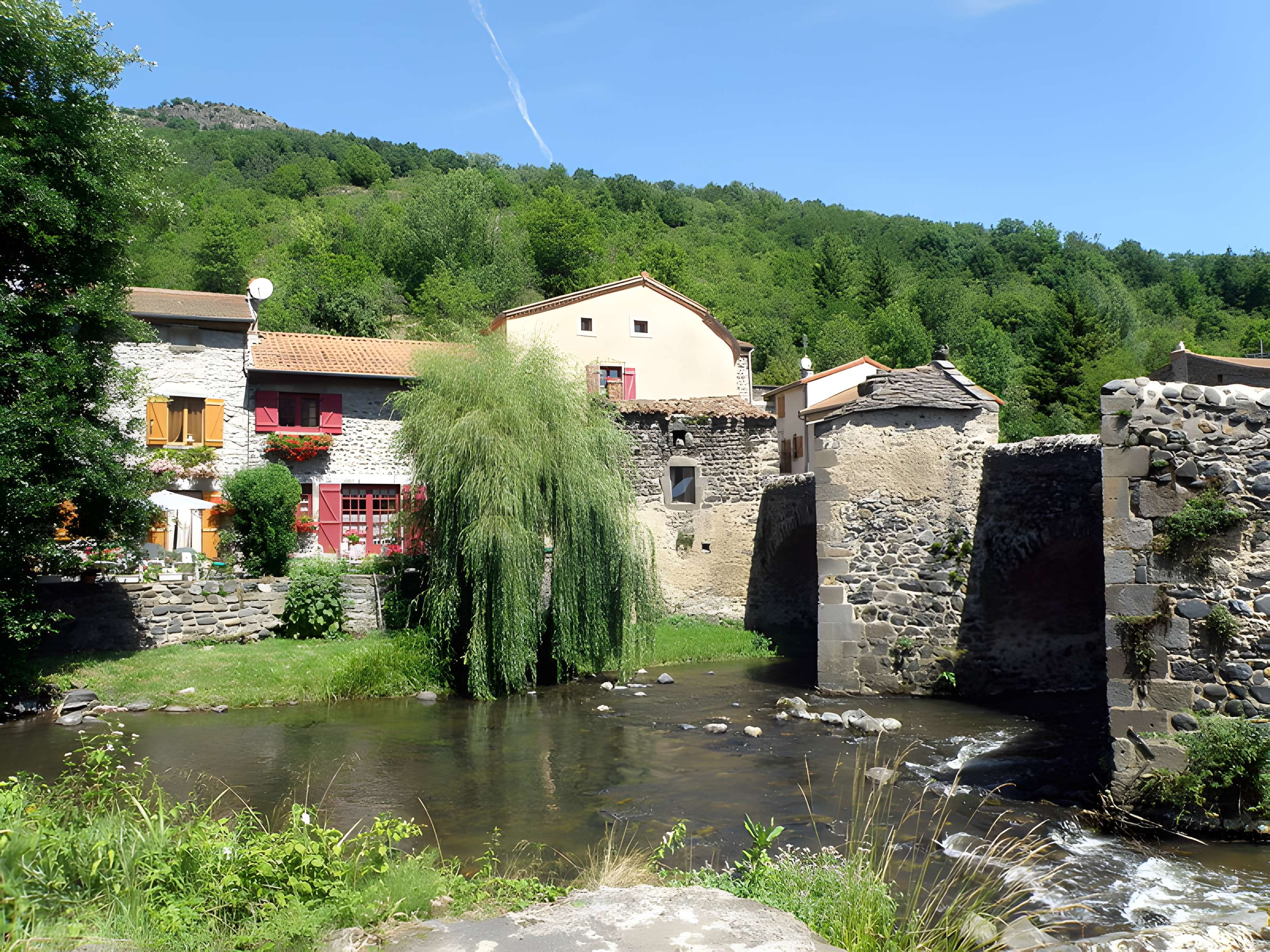 Pont médiéval de Saurier