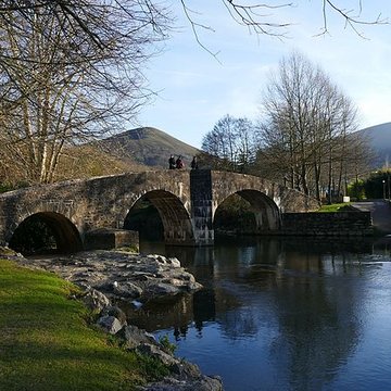 Pont romain sur la Nivelle à Ascain