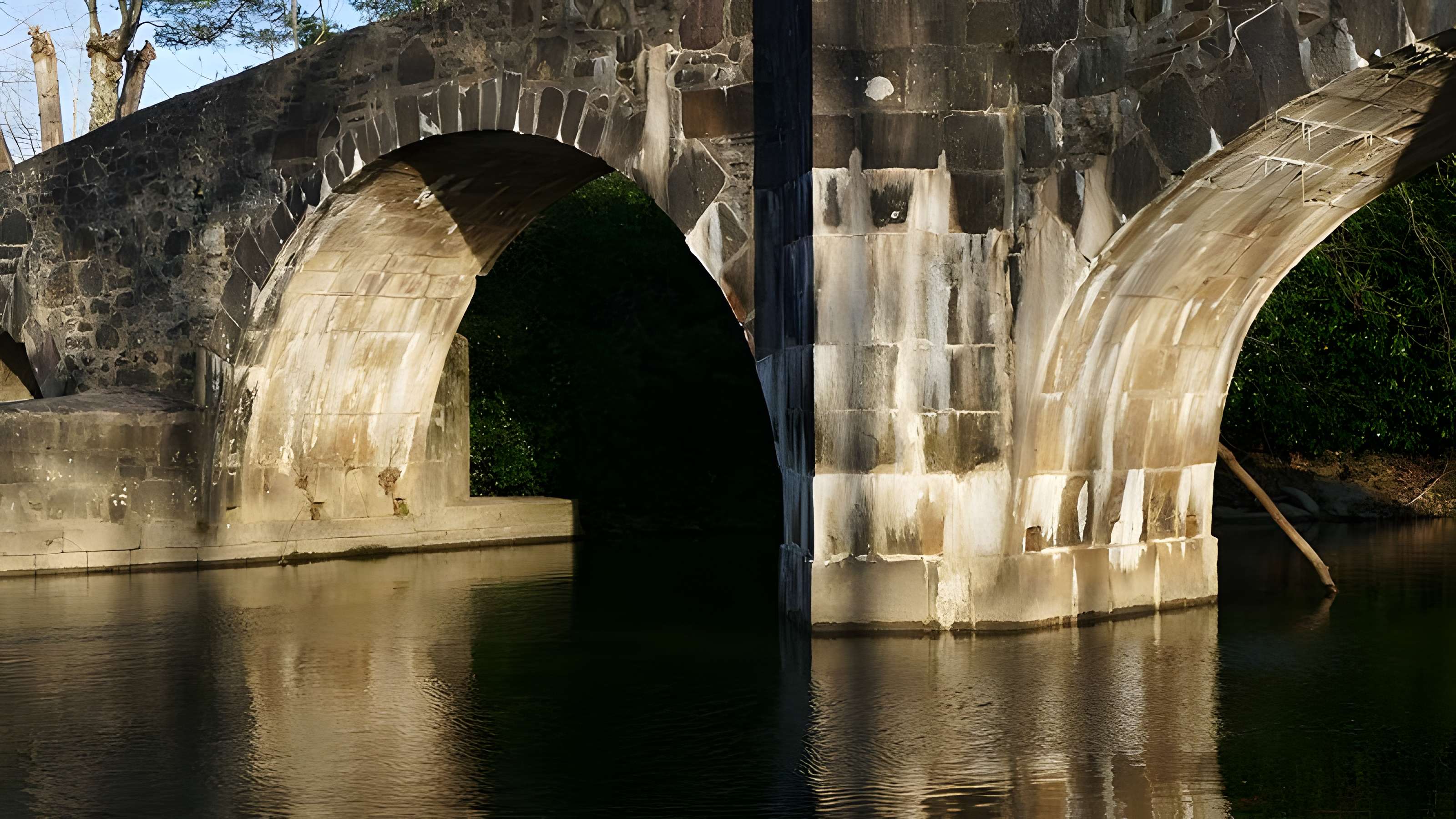 Pont romain sur la Nivelle à Ascain