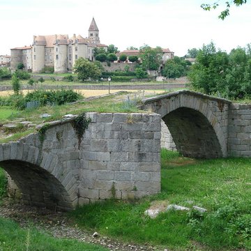 Pont sur lAix de Pommiers