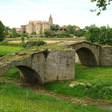Pont sur lAix de Pommiers