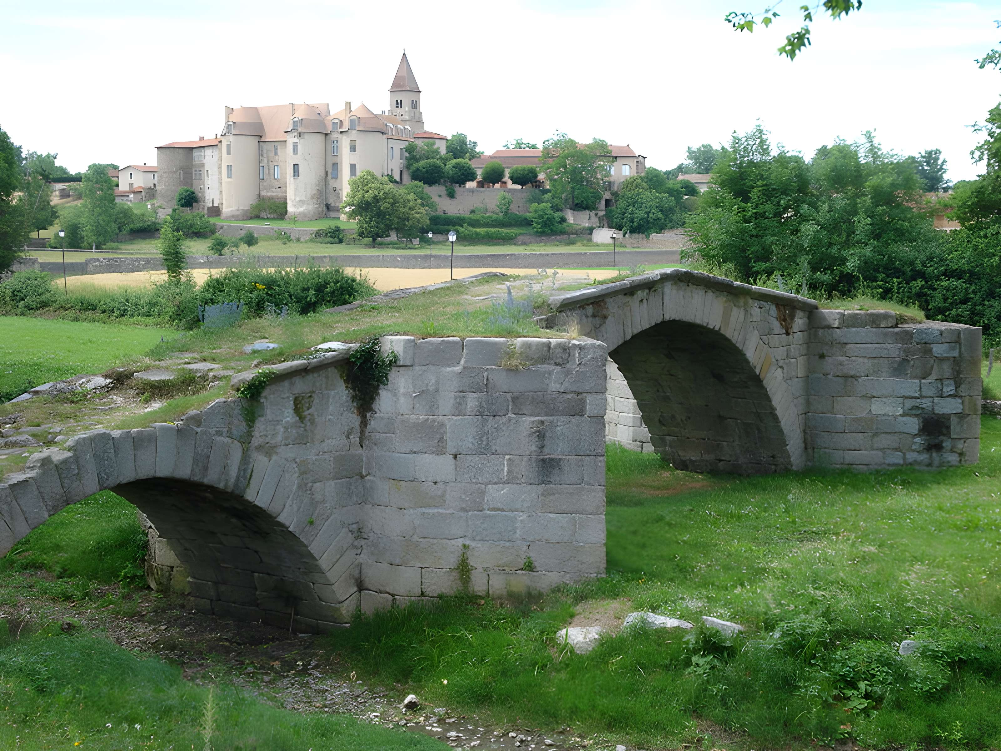 Pont sur l'Aix de Pommiers
