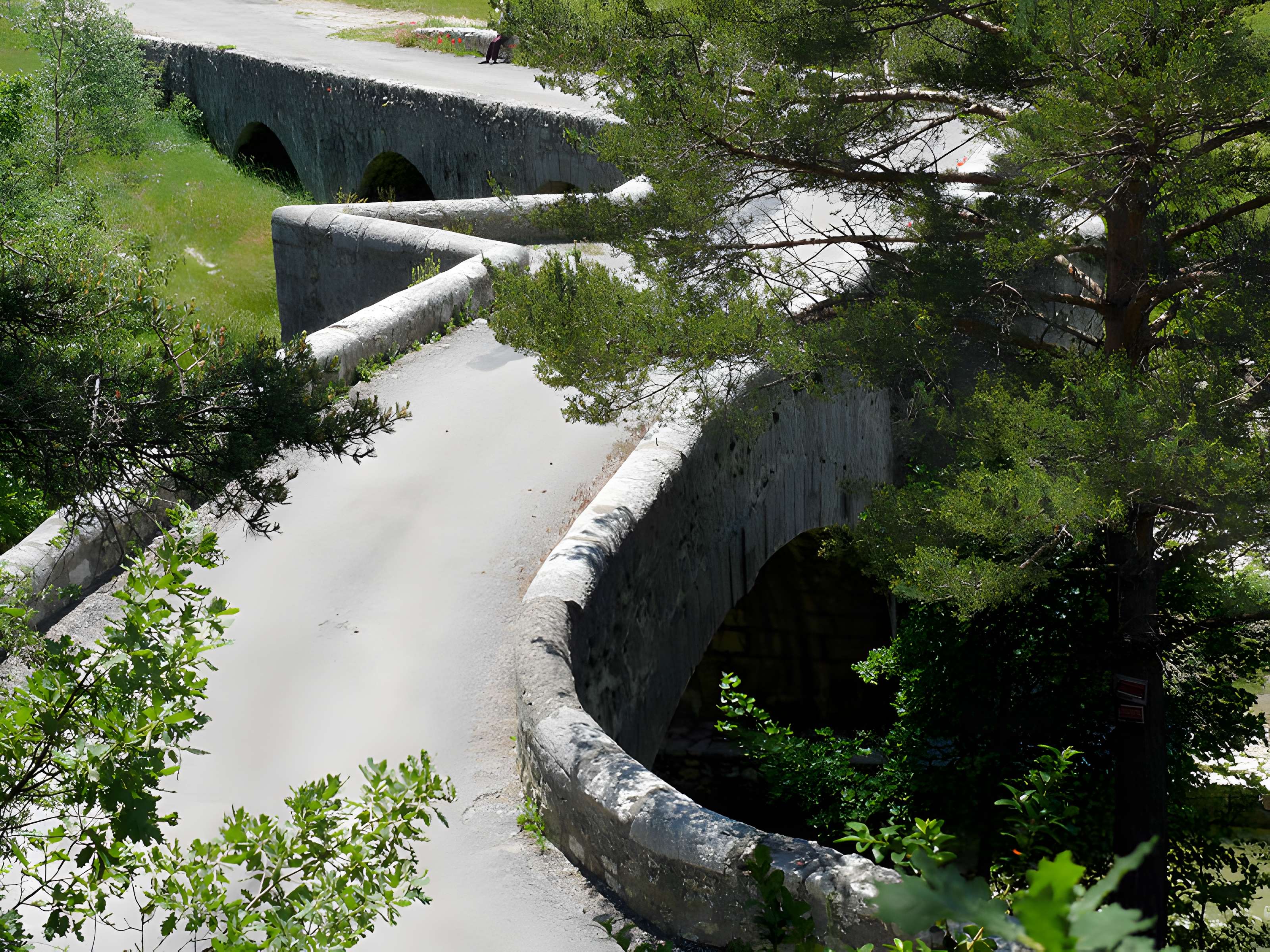 Pont sur l'Artuby à Comps-sur-Artuby