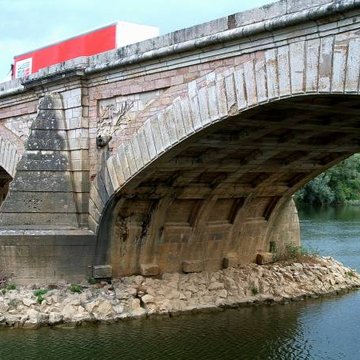 Pont sur le Doubs à Navilly