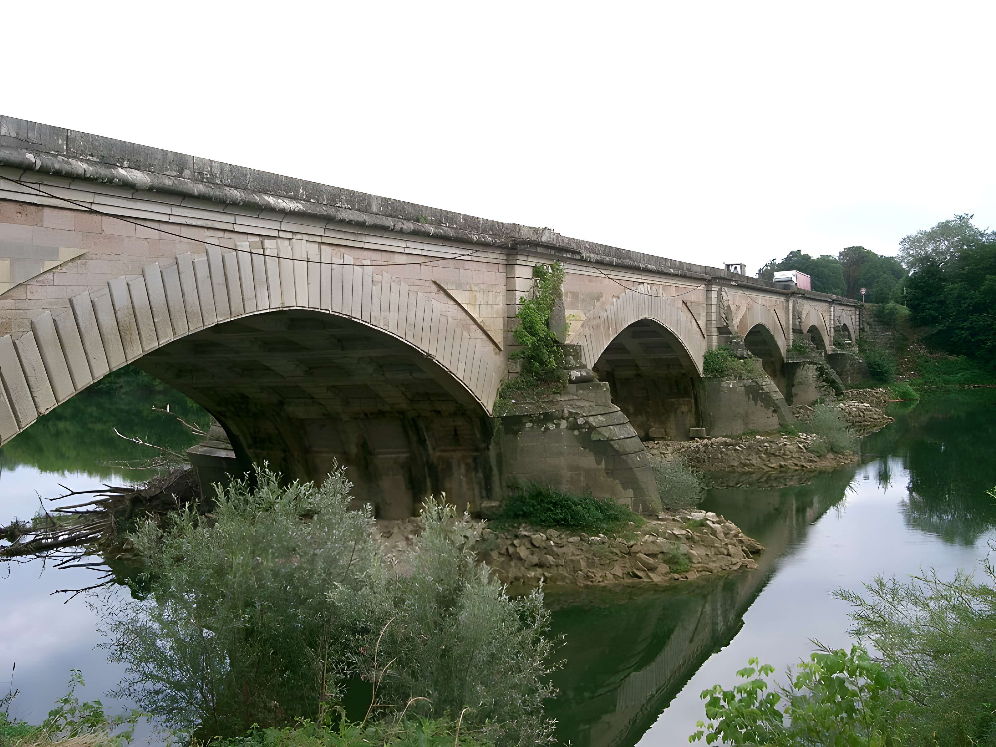 Pont sur le Doubs à Navilly