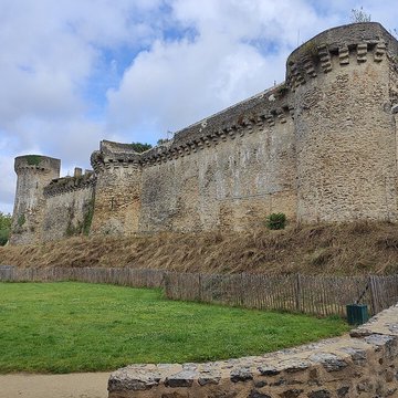 Porte Beucheresse de Laval