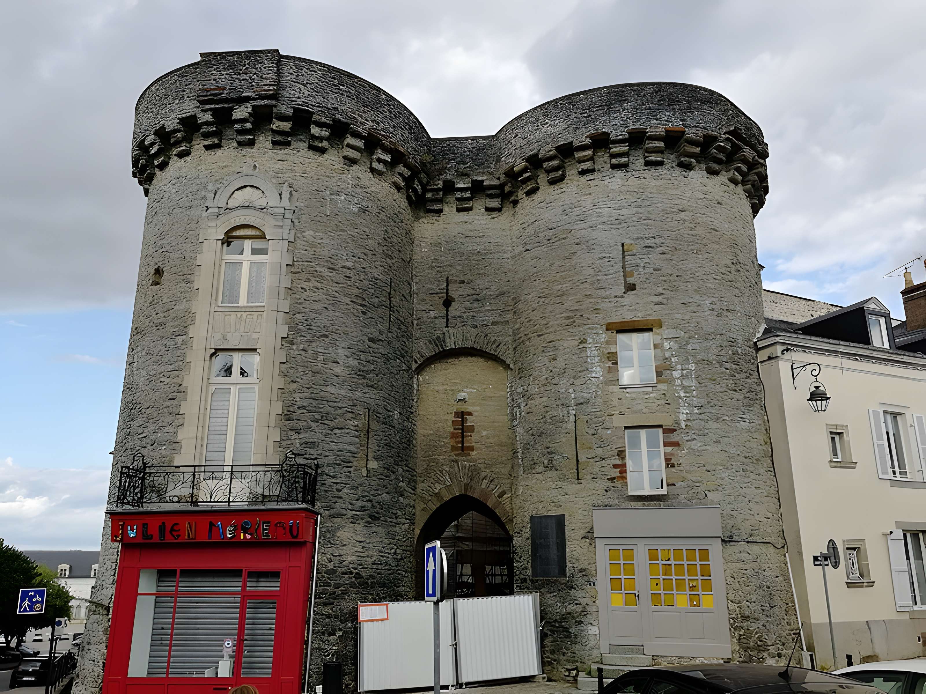Porte Beucheresse de Laval