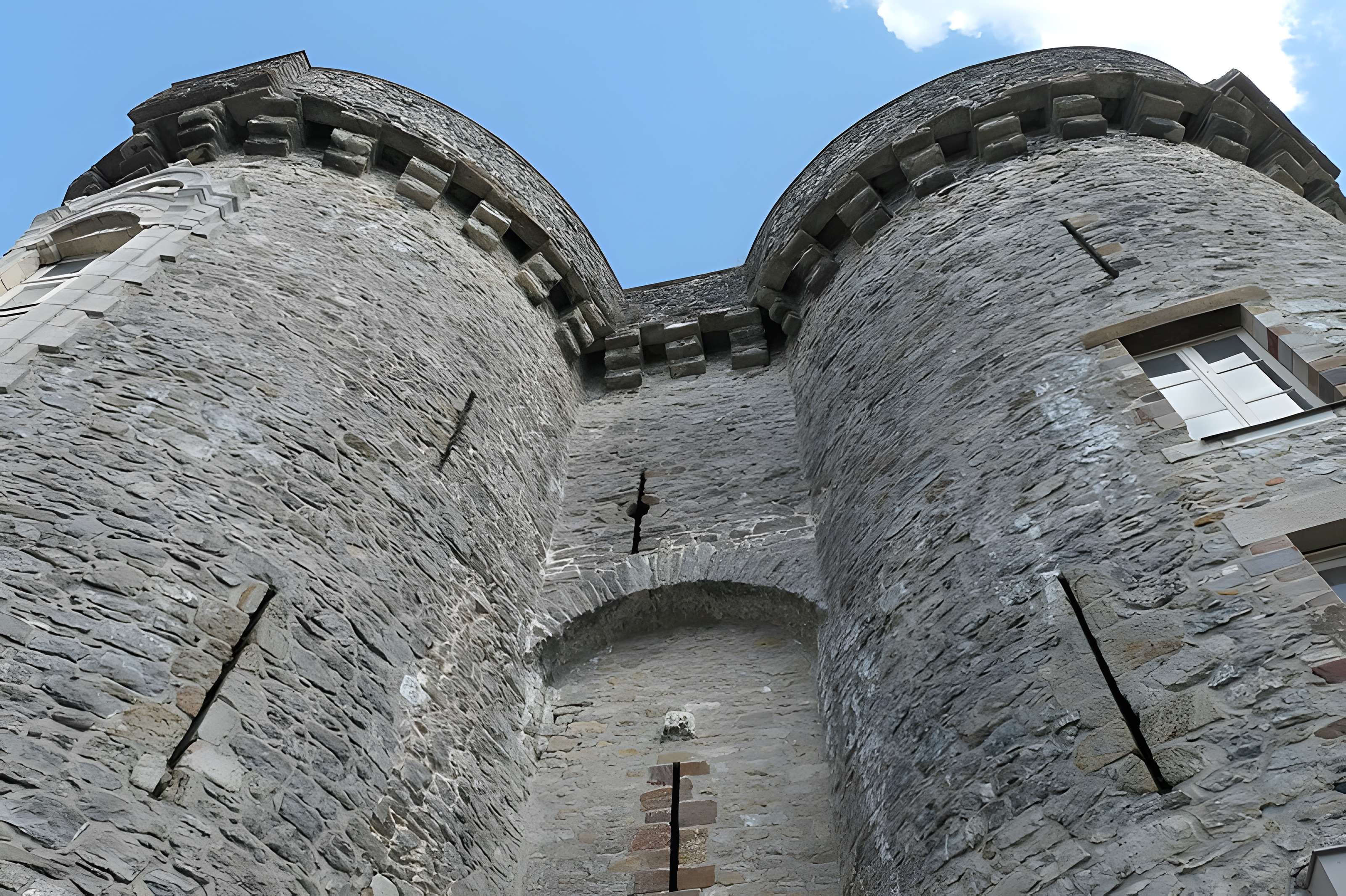 Porte Beucheresse de Laval