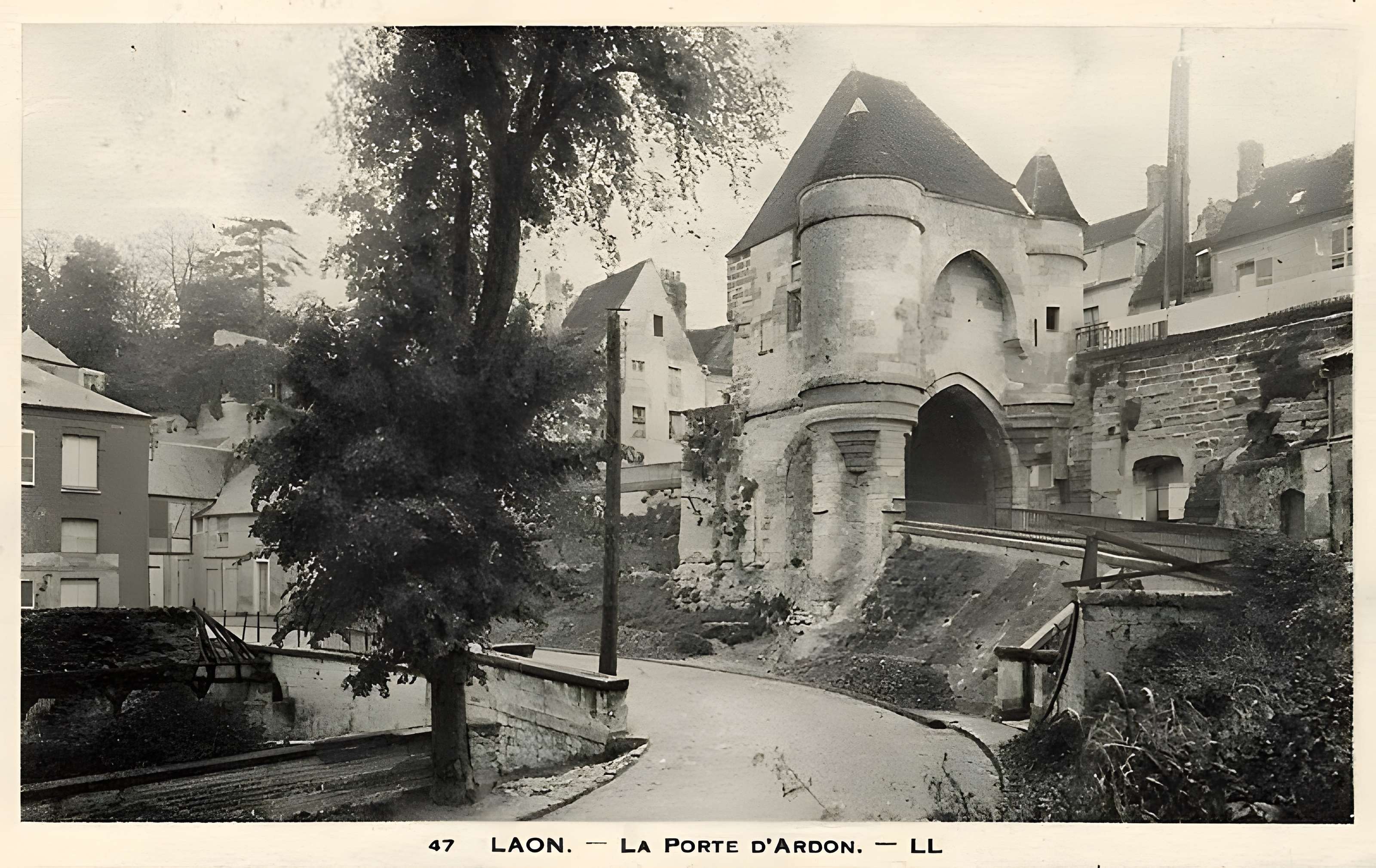 Porte d'Ardon à Laon