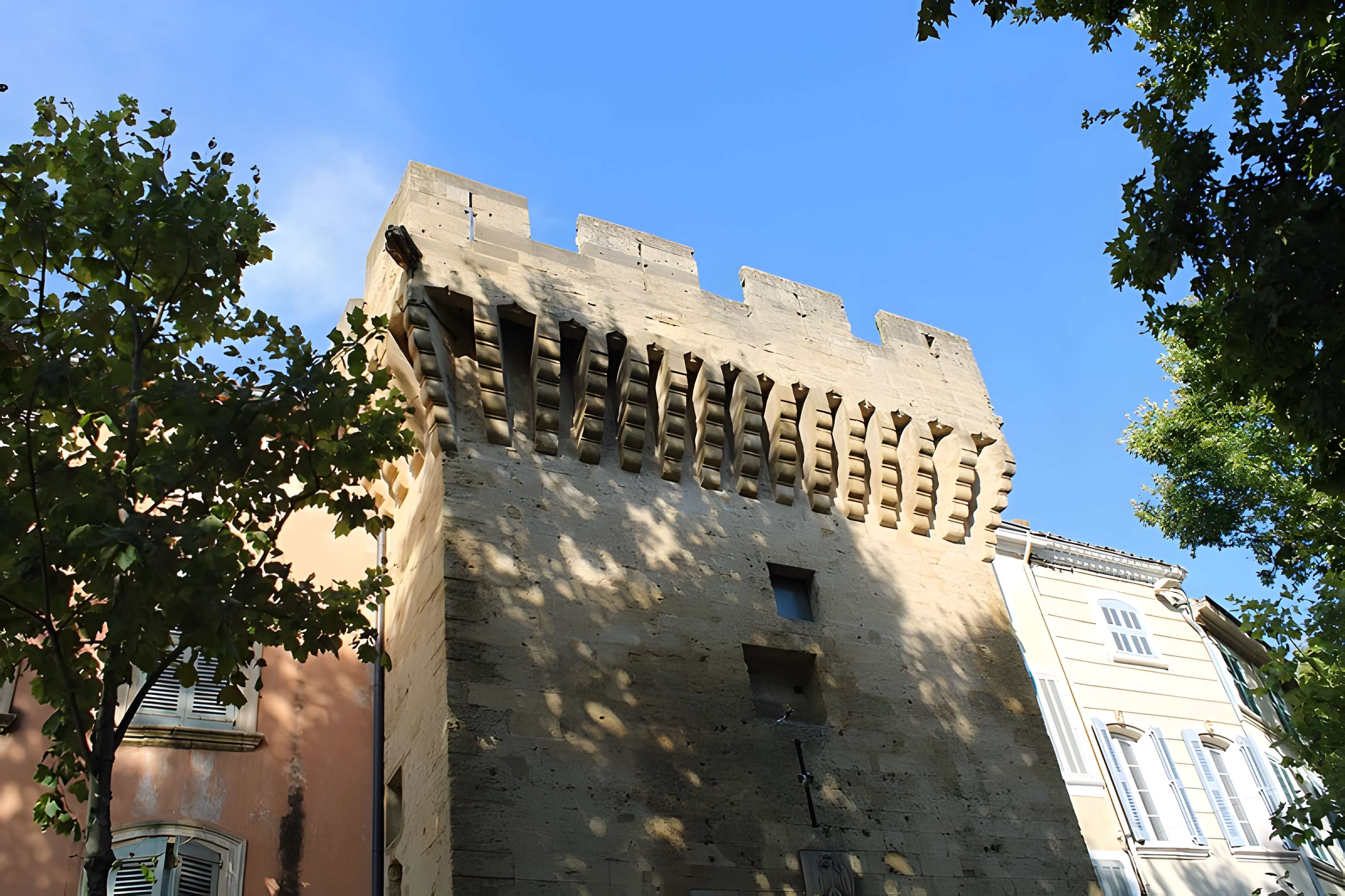Porte de Bourgneuf à Salon-de-Provence