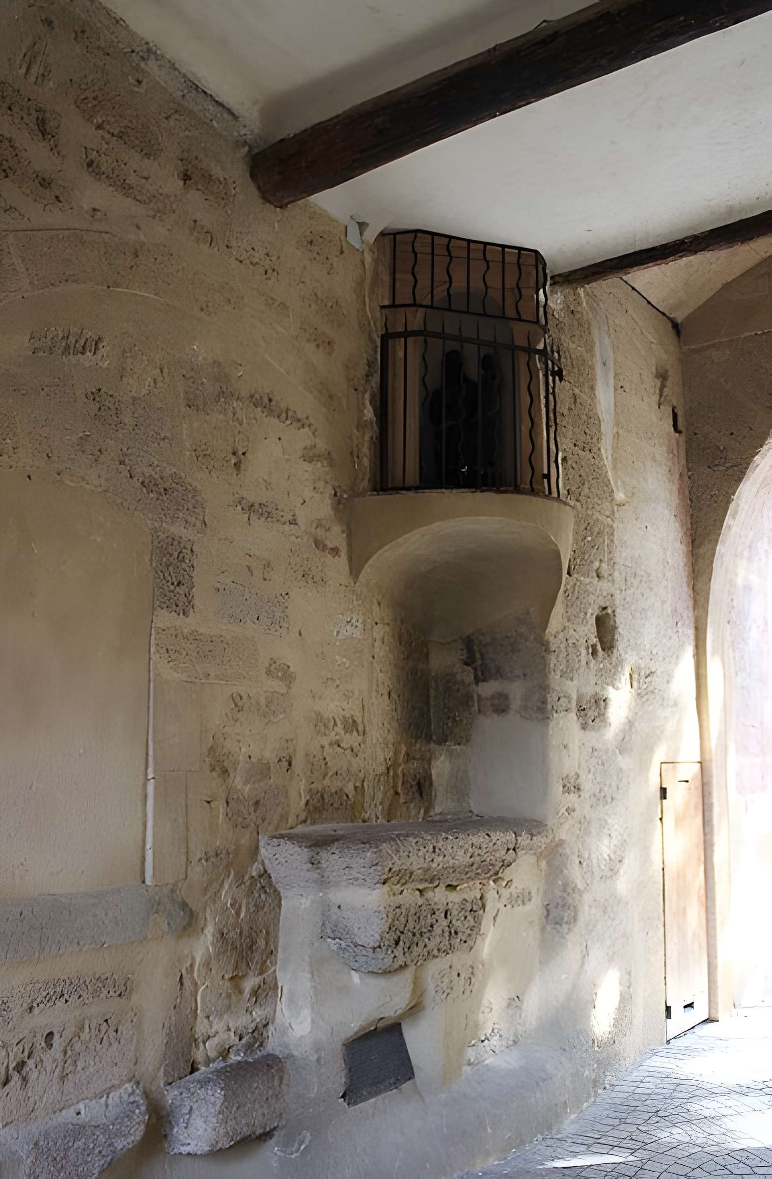 Porte de Bourgneuf à Salon-de-Provence
