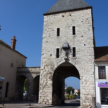 Porte de Bourgogne à Moret-sur-Loing
