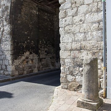 Porte de Bourgogne à Moret-sur-Loing