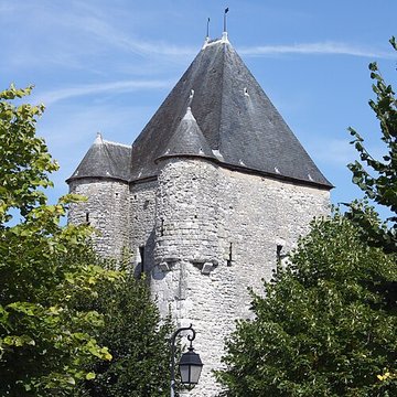 Porte de Bourgogne à Moret-sur-Loing