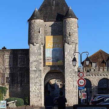 Porte de Bourgogne à Moret-sur-Loing