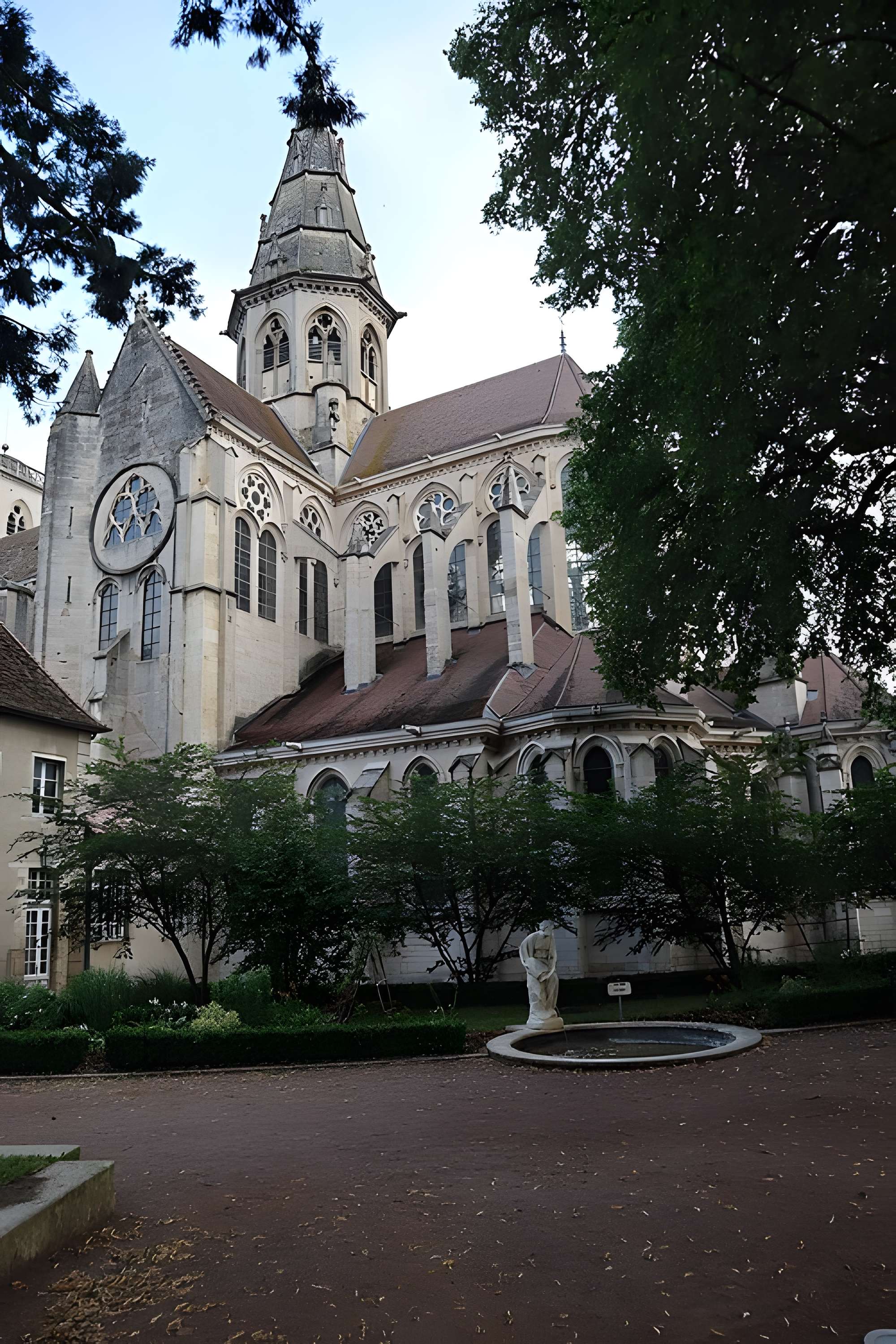 Collégiale Notre-Dame de Semur-en-Auxois