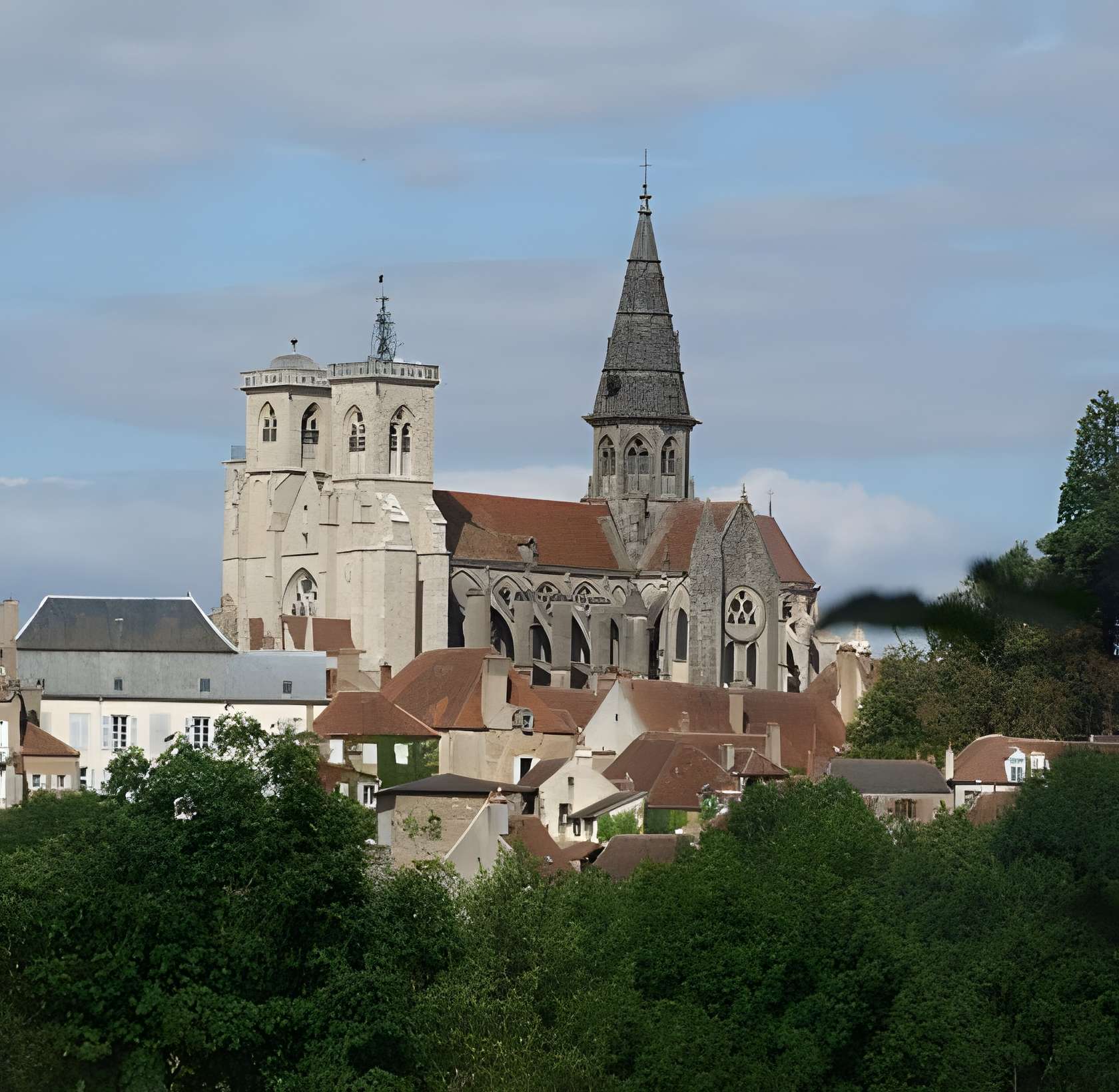 Collégiale Notre-Dame de Semur-en-Auxois 