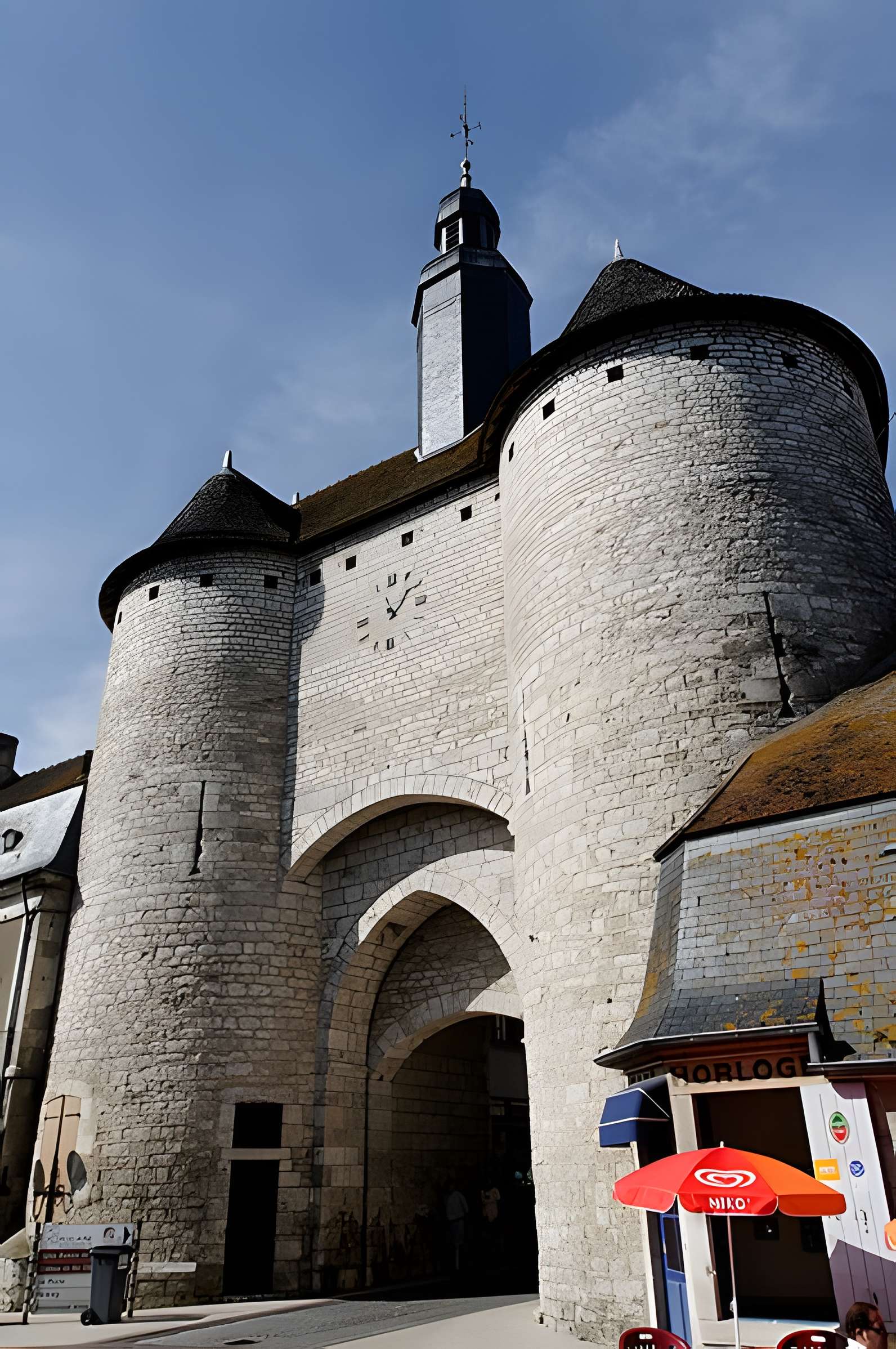 Porte de l'Horloge de Mehun-sur-Yèvre