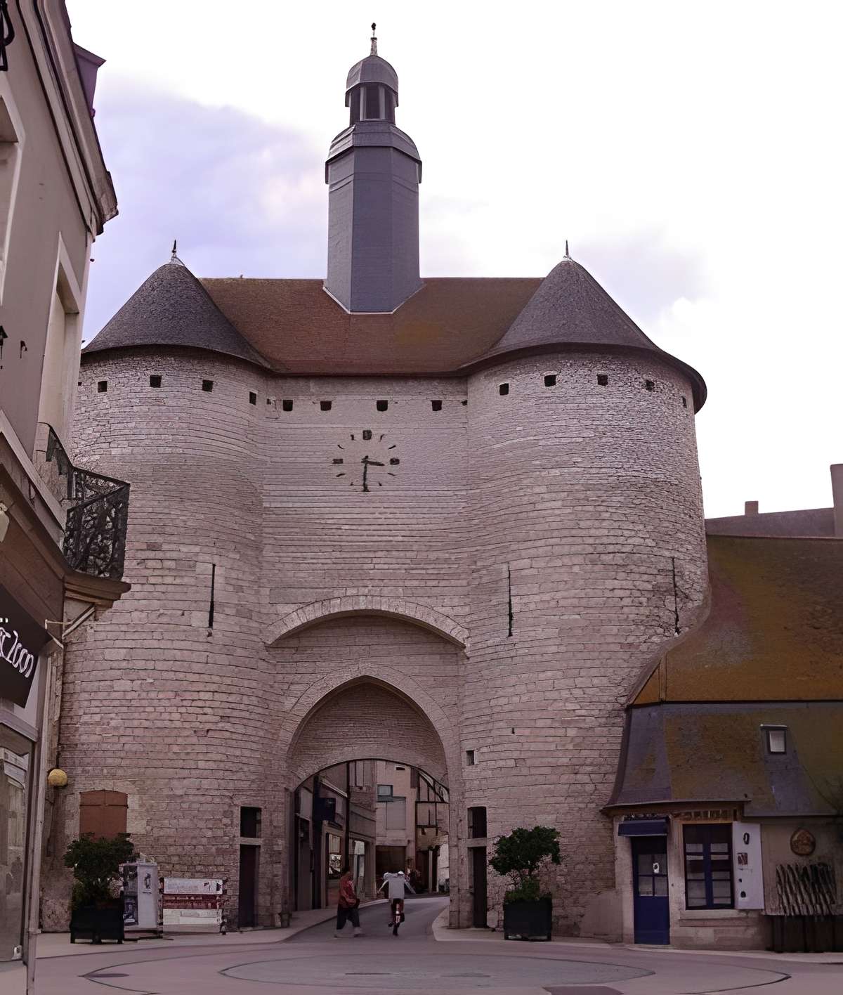 Porte de l'Horloge de Mehun-sur-Yèvre 